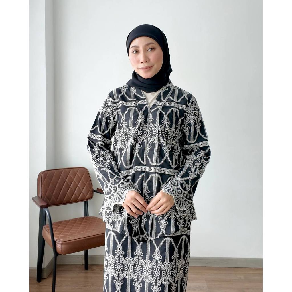 AYANO KEBAYA PETIKITA RAYA 2026