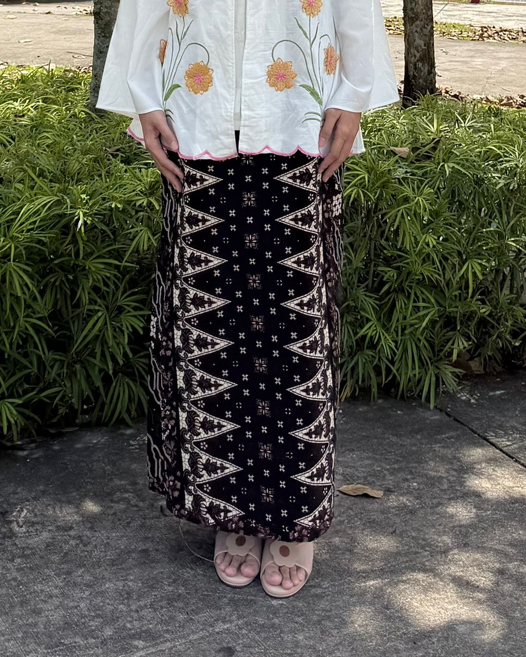EMBUN SKIRT PETIKITA RAYA 2026