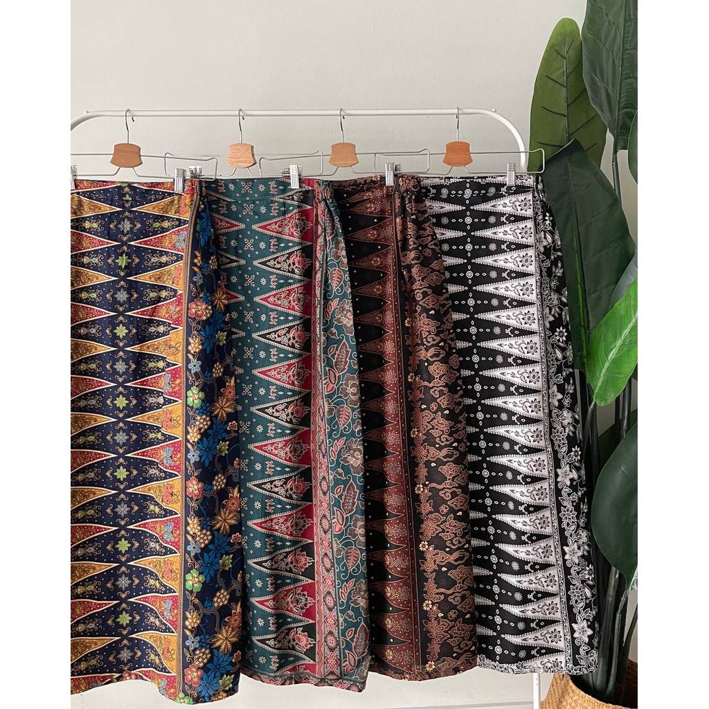 EMBUN SKIRT PETIKITA RAYA 2026