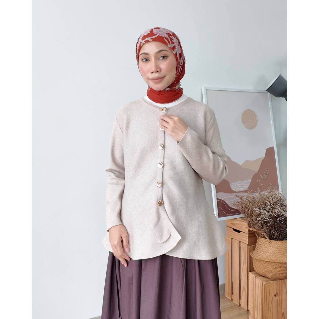 SADARA TOPS PETIKITA CASUAL