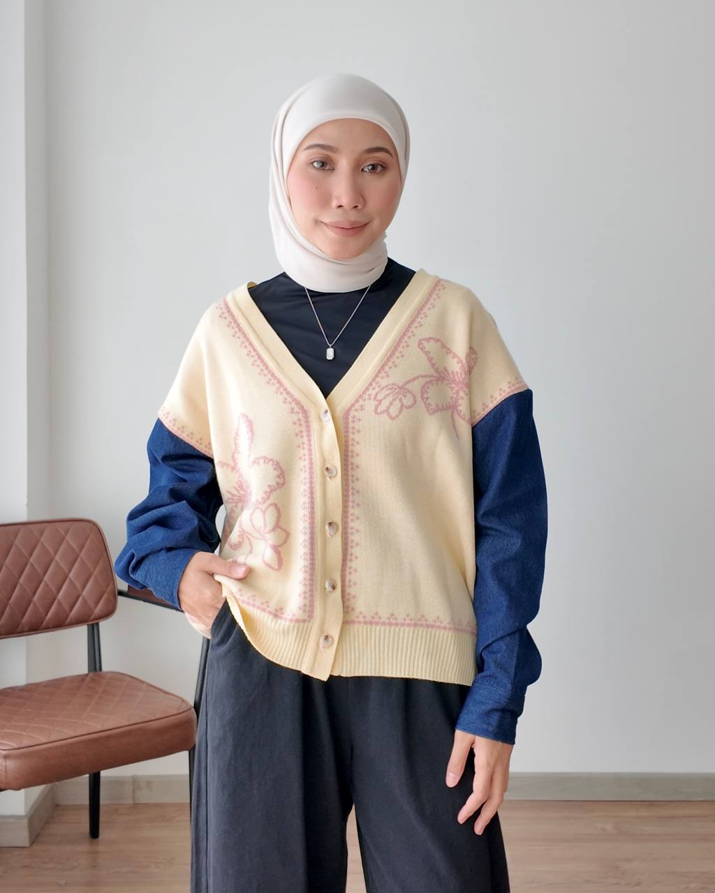 SATOMI KARDIGAN PETIKITA KASUAL