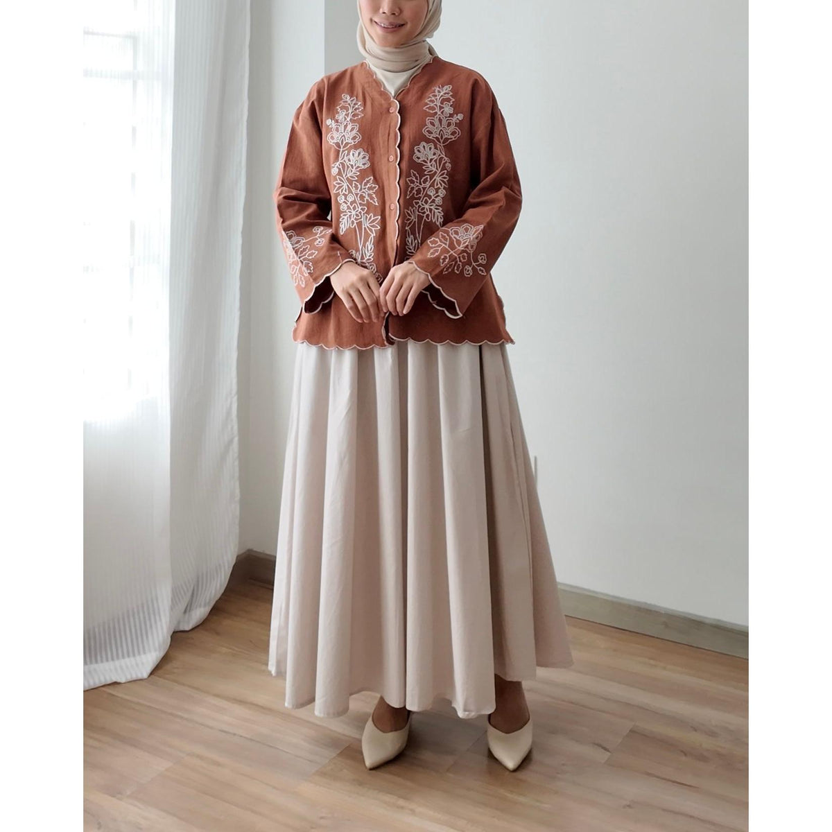 HASMIDA BLOUSE BY PETIKITA CASUAL