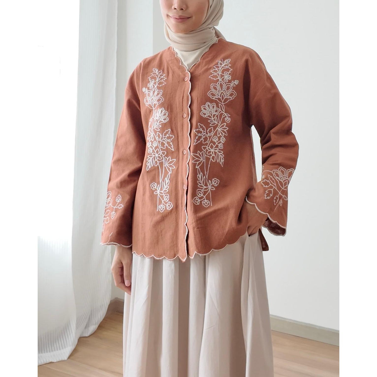 HASMIDA BLOUSE BY PETIKITA CASUAL