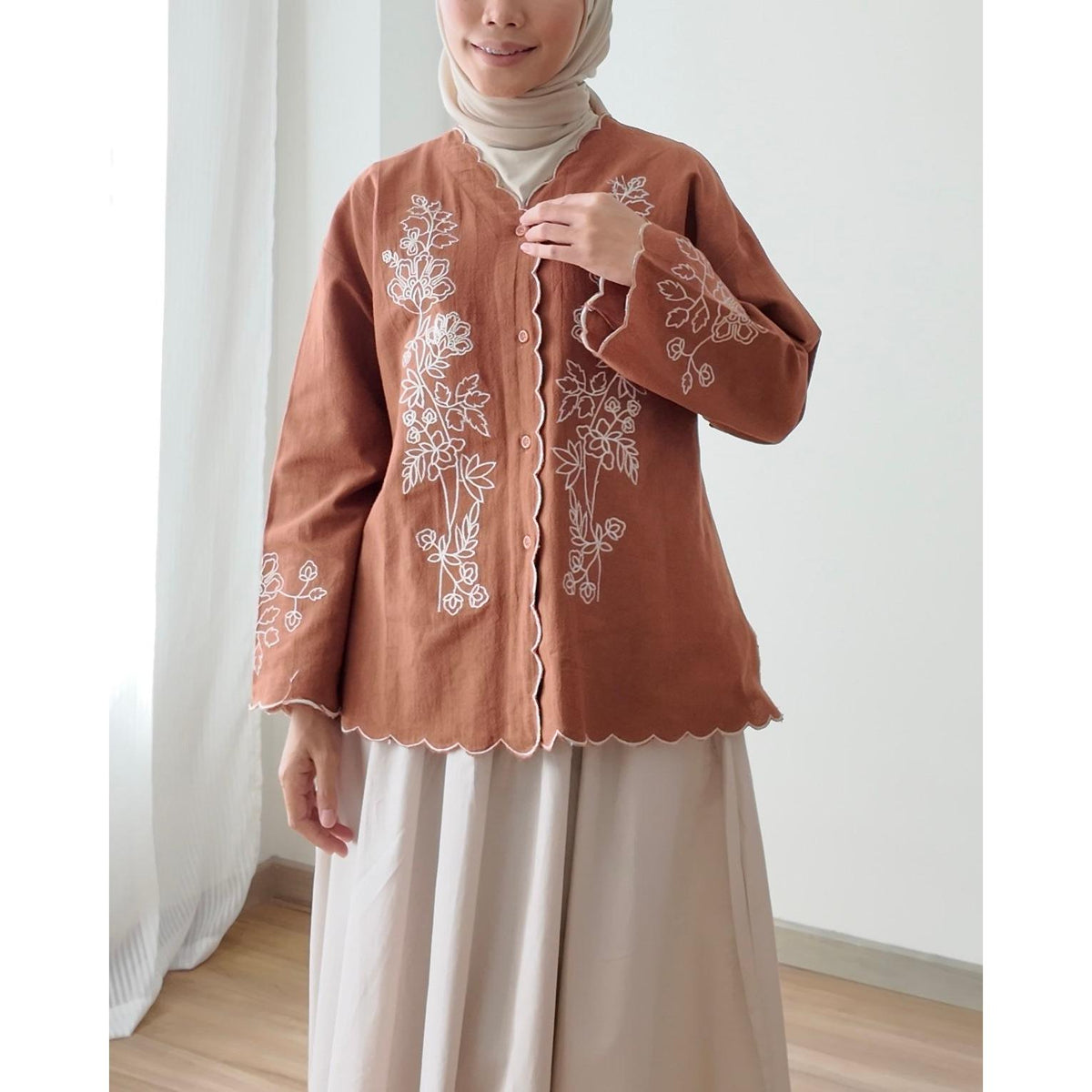 HASMIDA BLOUSE BY PETIKITA CASUAL