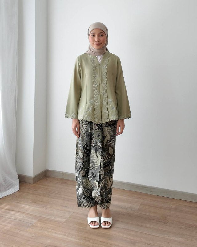 AMENA KEBAYA BY PETIKITA RAYA 2025