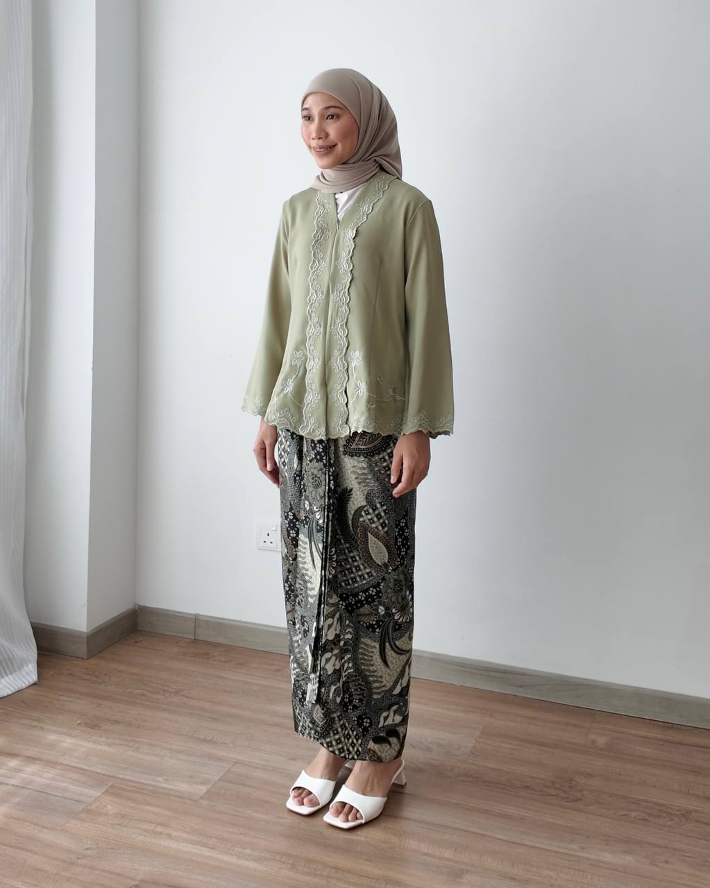 AMENA KEBAYA BY PETIKITA RAYA 2025
