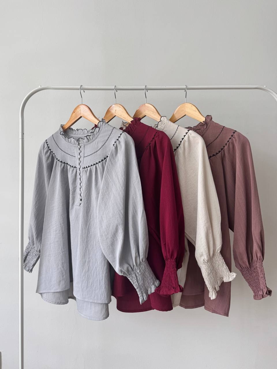 DARISA BLOUSE BY PETIKITA CASUAL