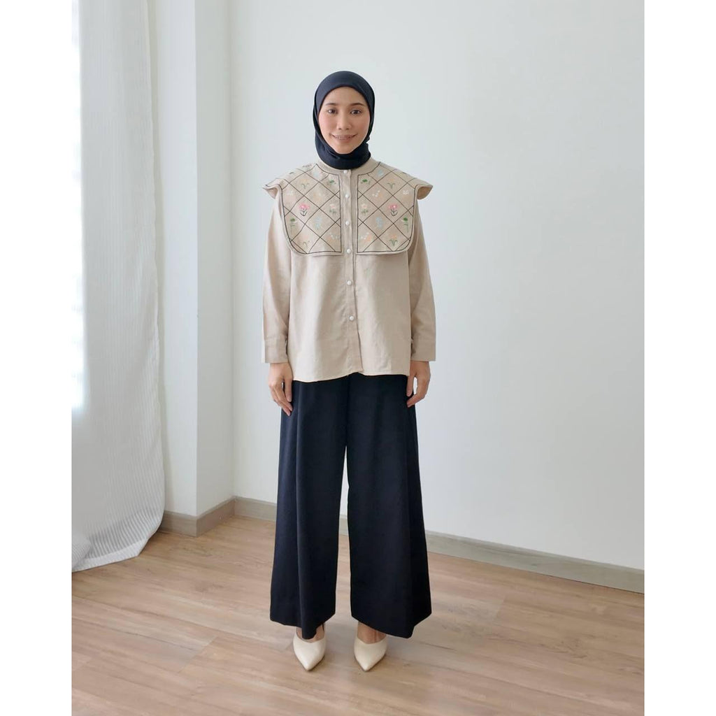 WAFAA BLOUSE BY PETIKITA CASUAL