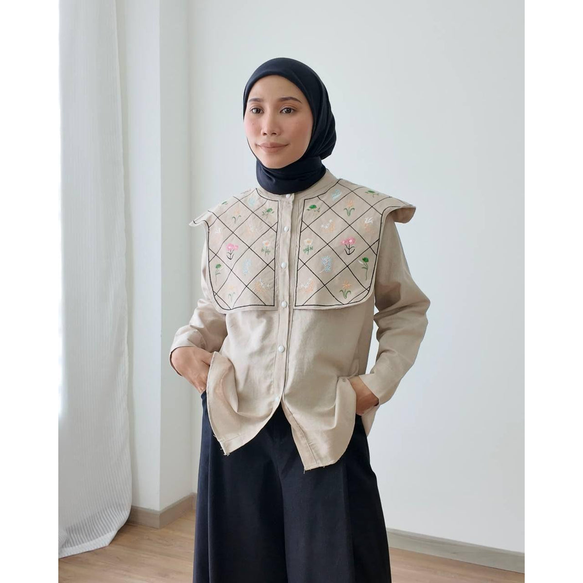 WAFAA BLOUSE BY PETIKITA CASUAL