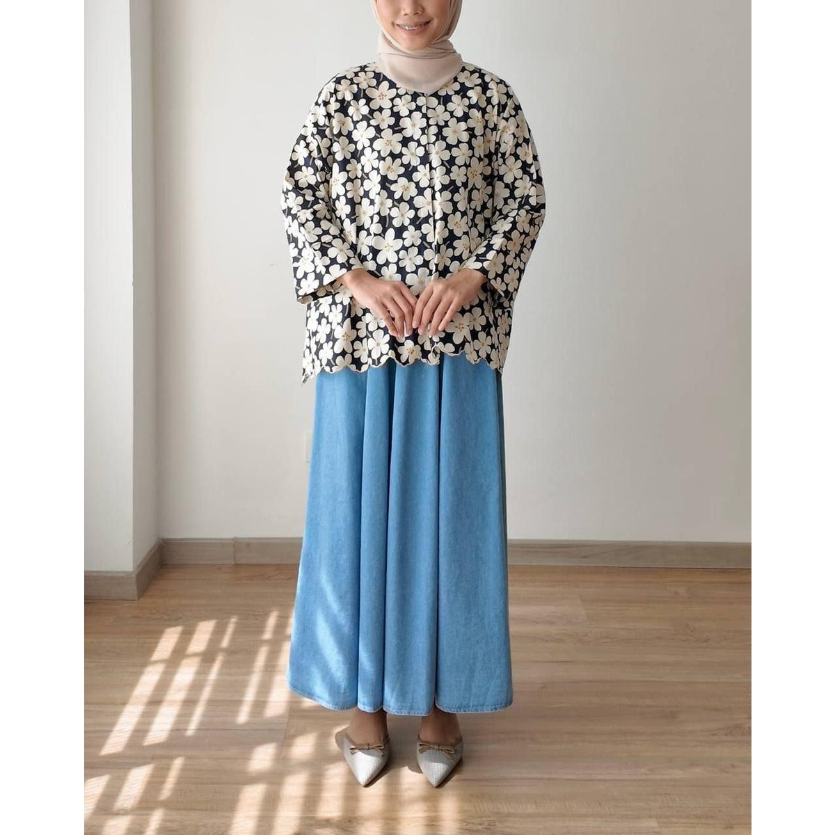 VINA BLOUSE BY PETIKITA CASUAL