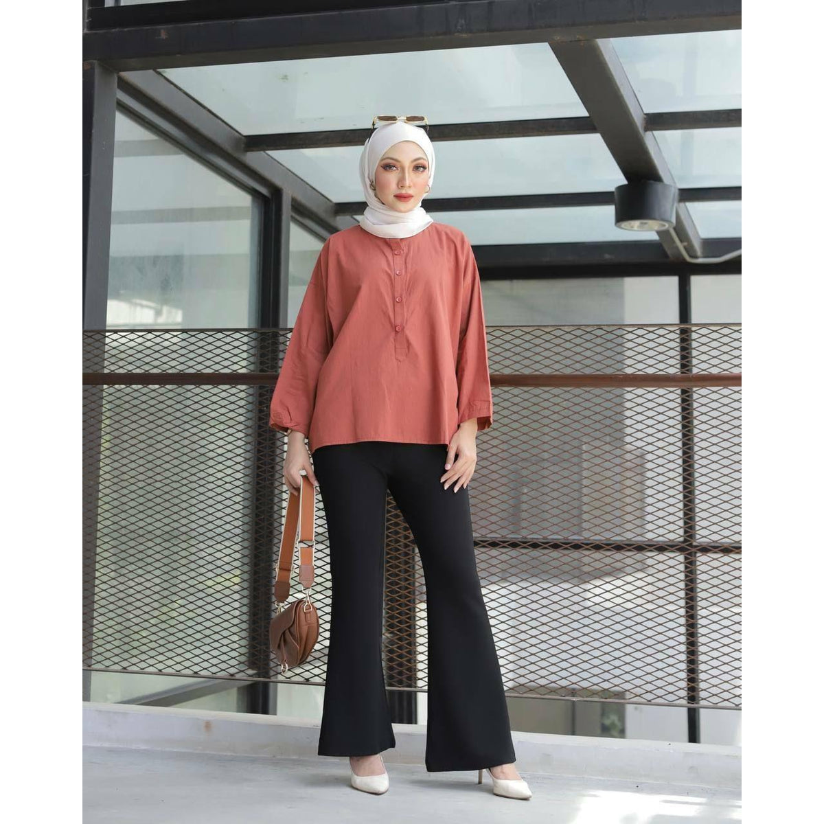 VERENA BLOUSE BY PETIKITA CASUAL