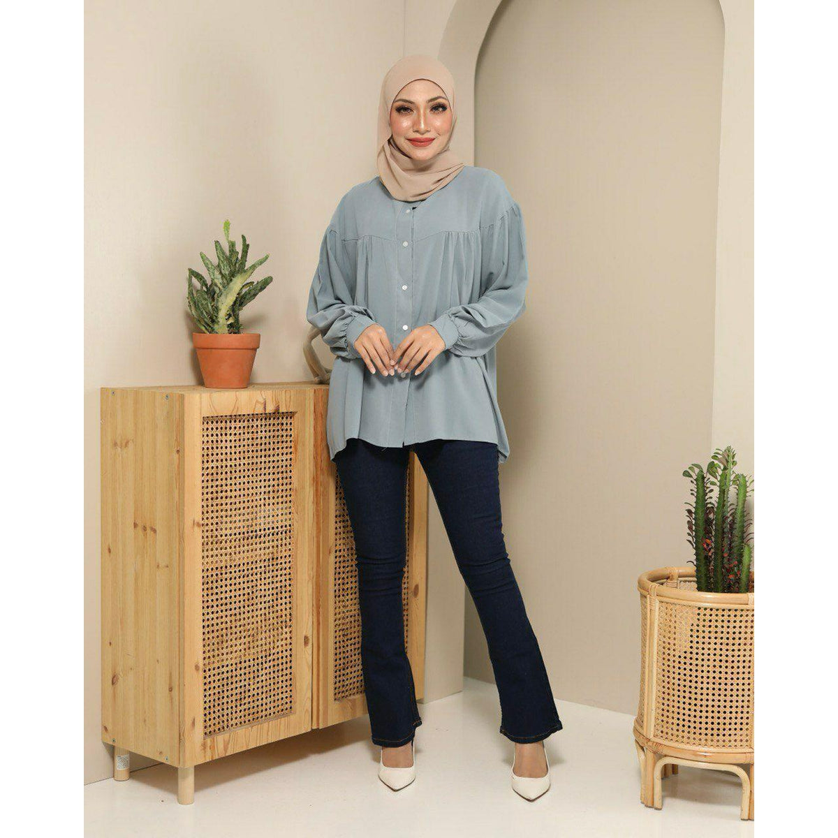 VERA BLOUSE BY PETIKITA CASUAL