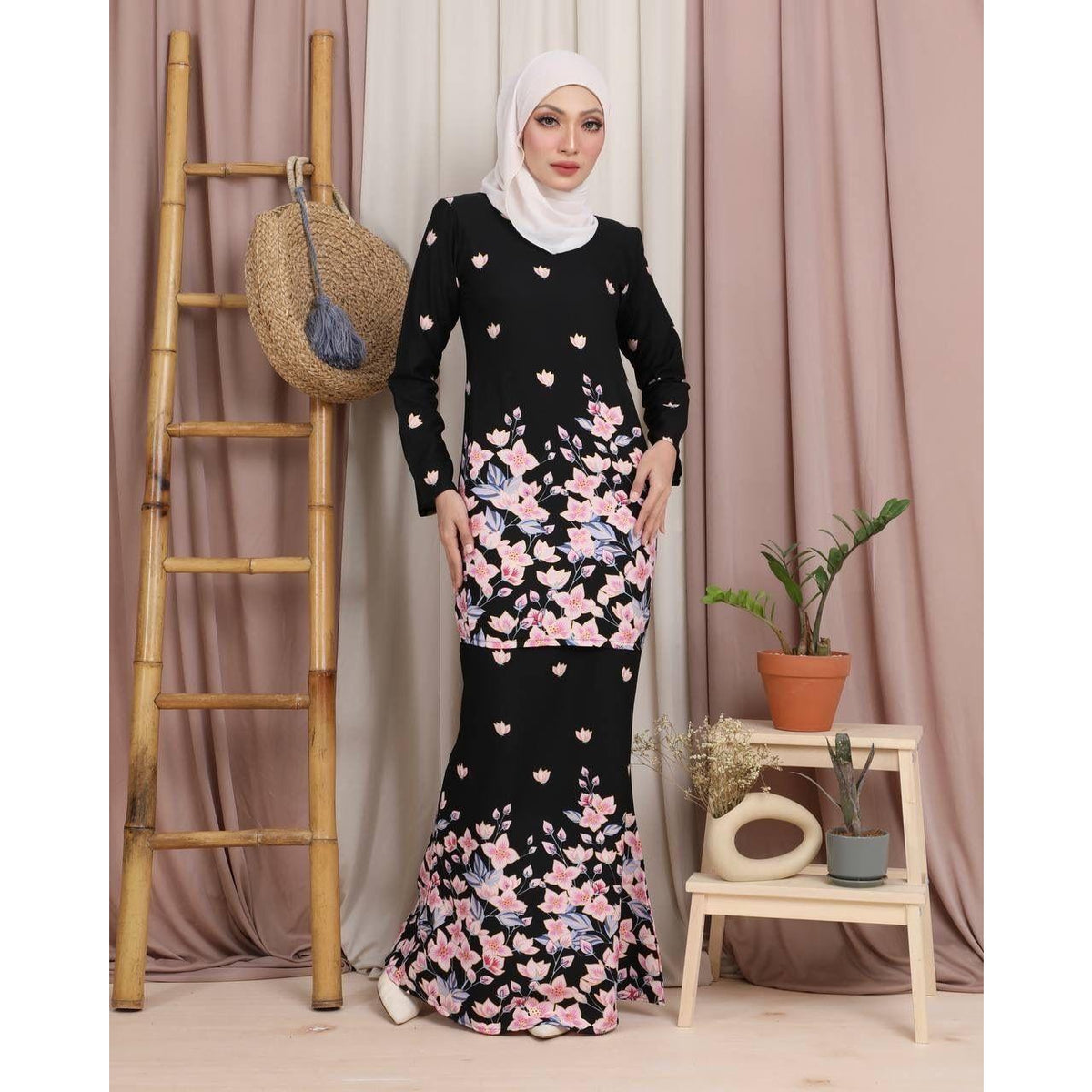UYAINA KURUNG BY PETIKITA RAYA