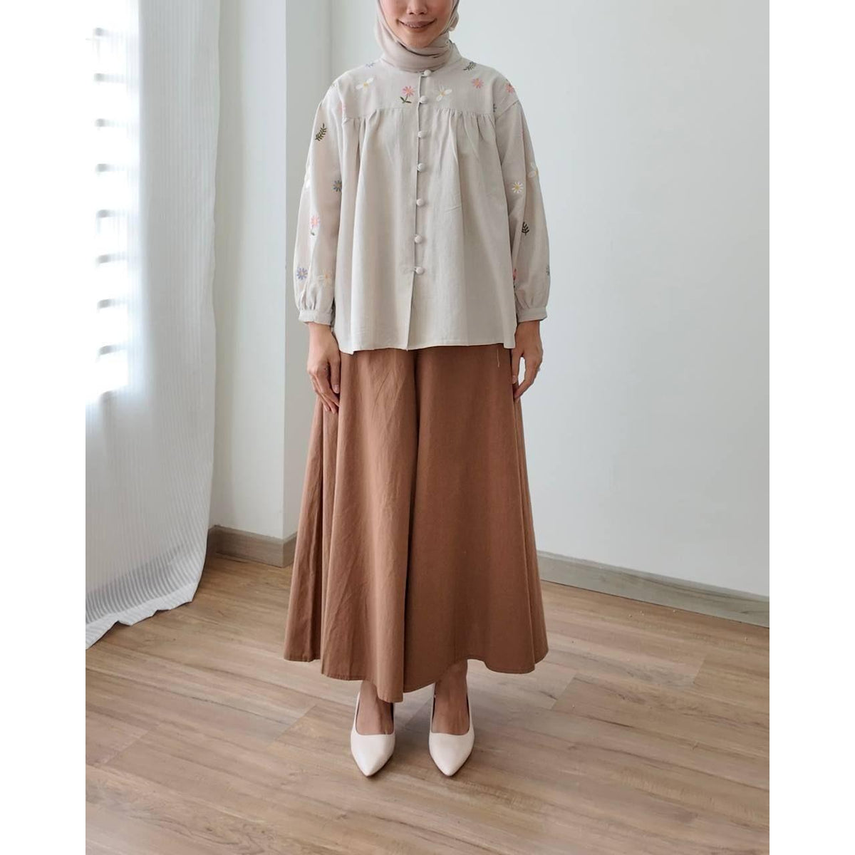 UTAMI BLOUSE 3.0 BY PETIKITA CASUAL