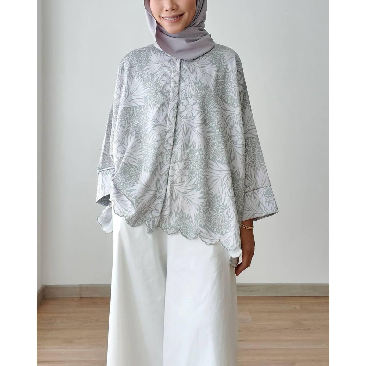 SURI BLOUSE BY PETIKITA CASUAL