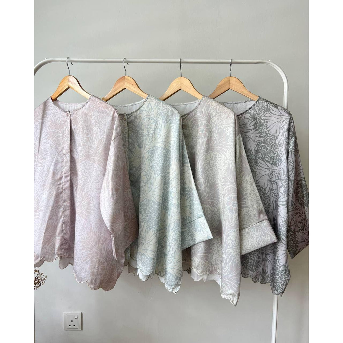 SURI BLOUSE BY PETIKITA CASUAL