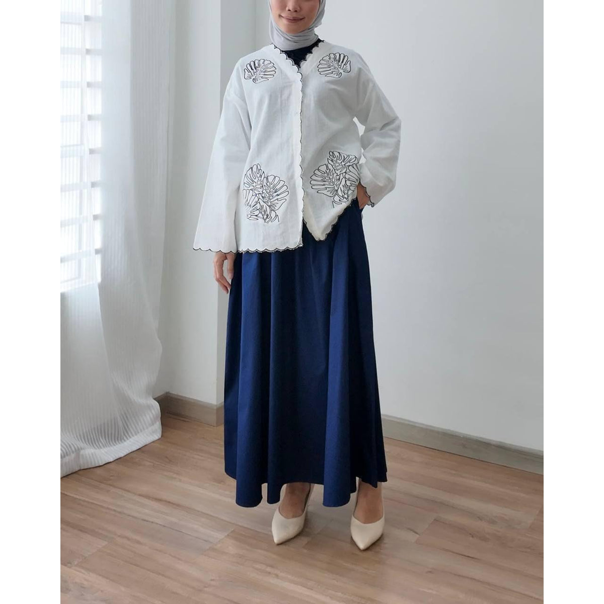 SISKA BLOUSE BY PETIKITA CASUAL