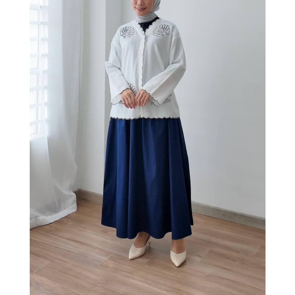 SISKA BLOUSE BY PETIKITA CASUAL