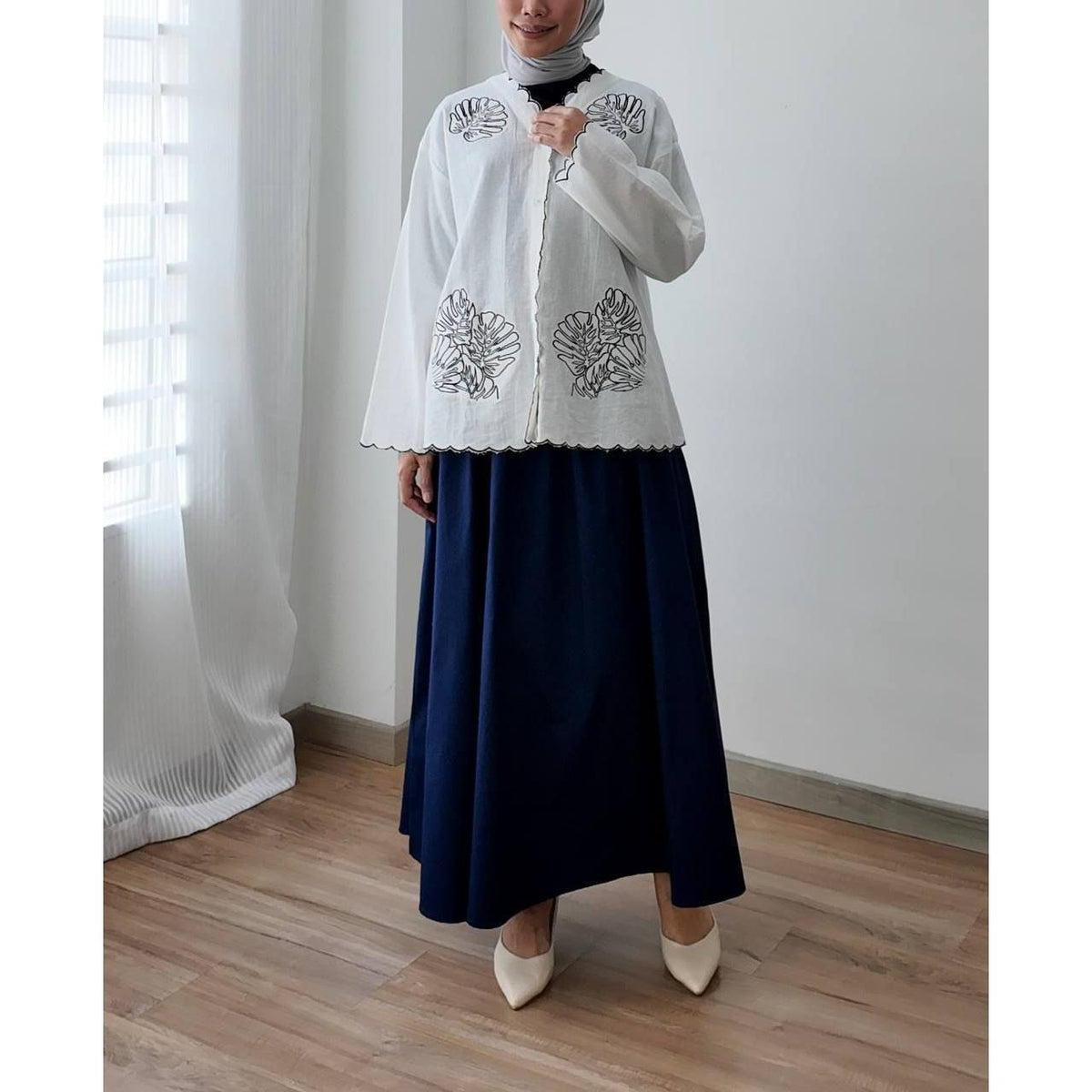 SISKA BLOUSE BY PETIKITA CASUAL