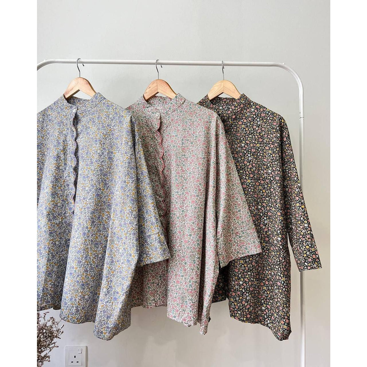 SALOMA BLOUSE BY PETIKITA CASUAL