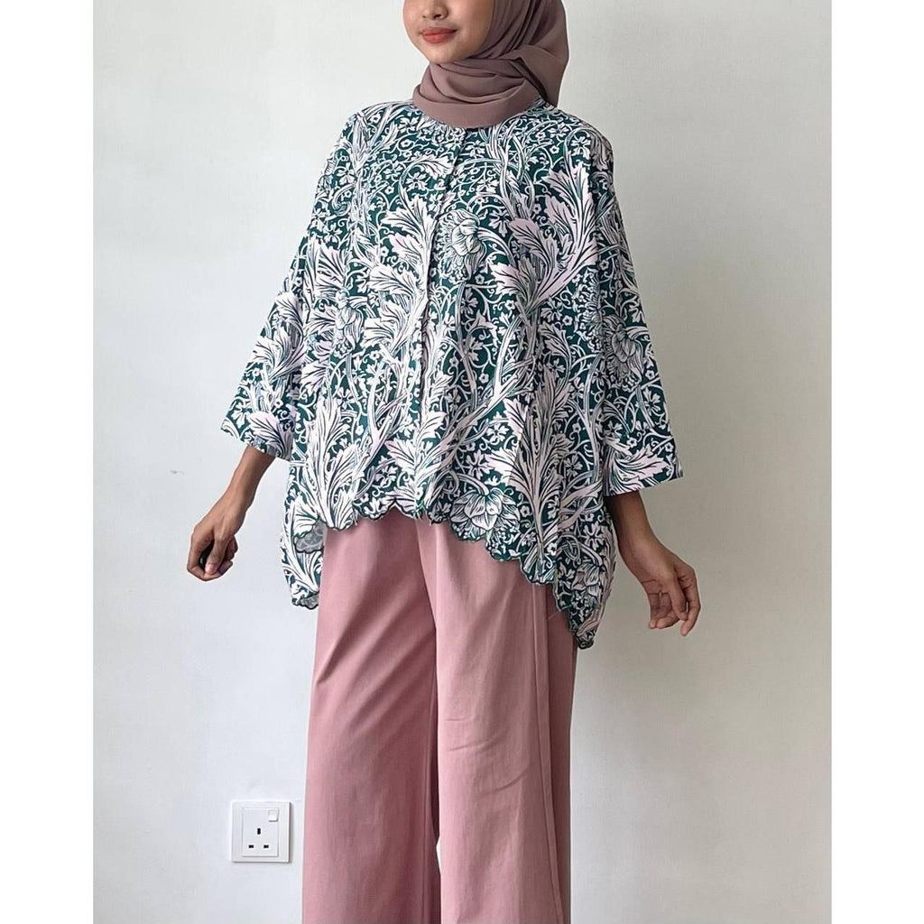 SALAMA BLOUSE BY PETIKITA