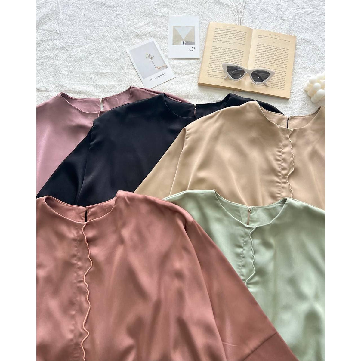 SAHMORA BLOUSE BY PETIKITA