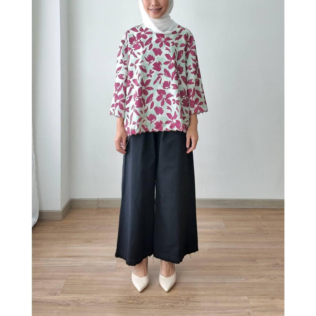 RIZQA BLOUSE BY PETIKITA CASUAL