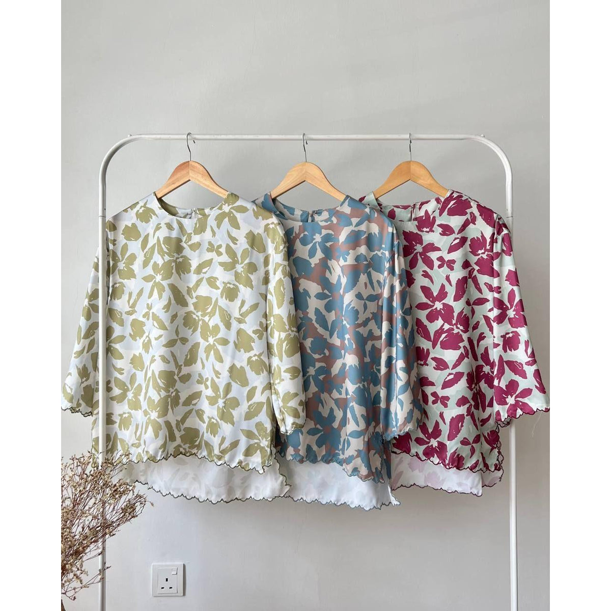 RIZQA BLOUSE BY PETIKITA CASUAL