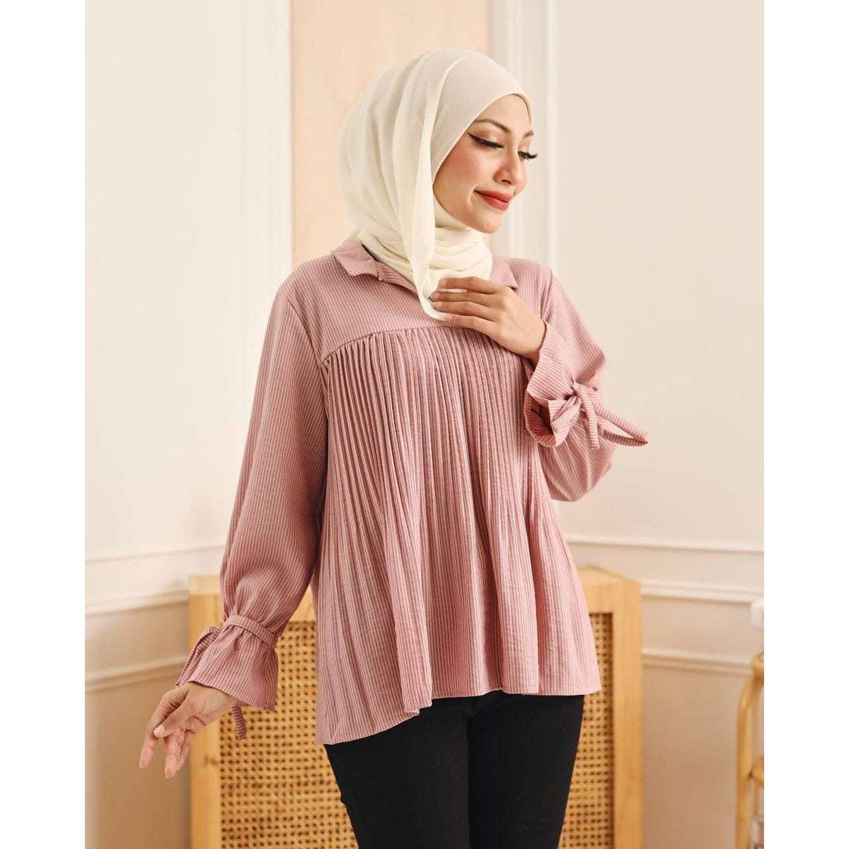 RENDA BLOUSE BY PETIKITA CASUAL