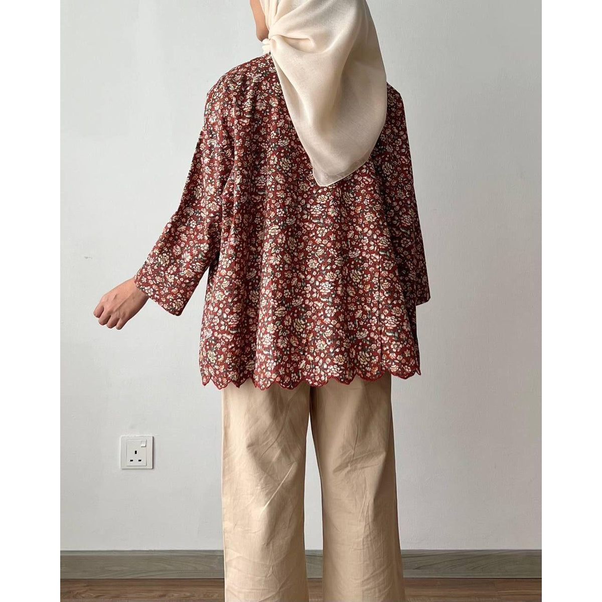 REEN BLOUSE BY PETIKITA CASUAL