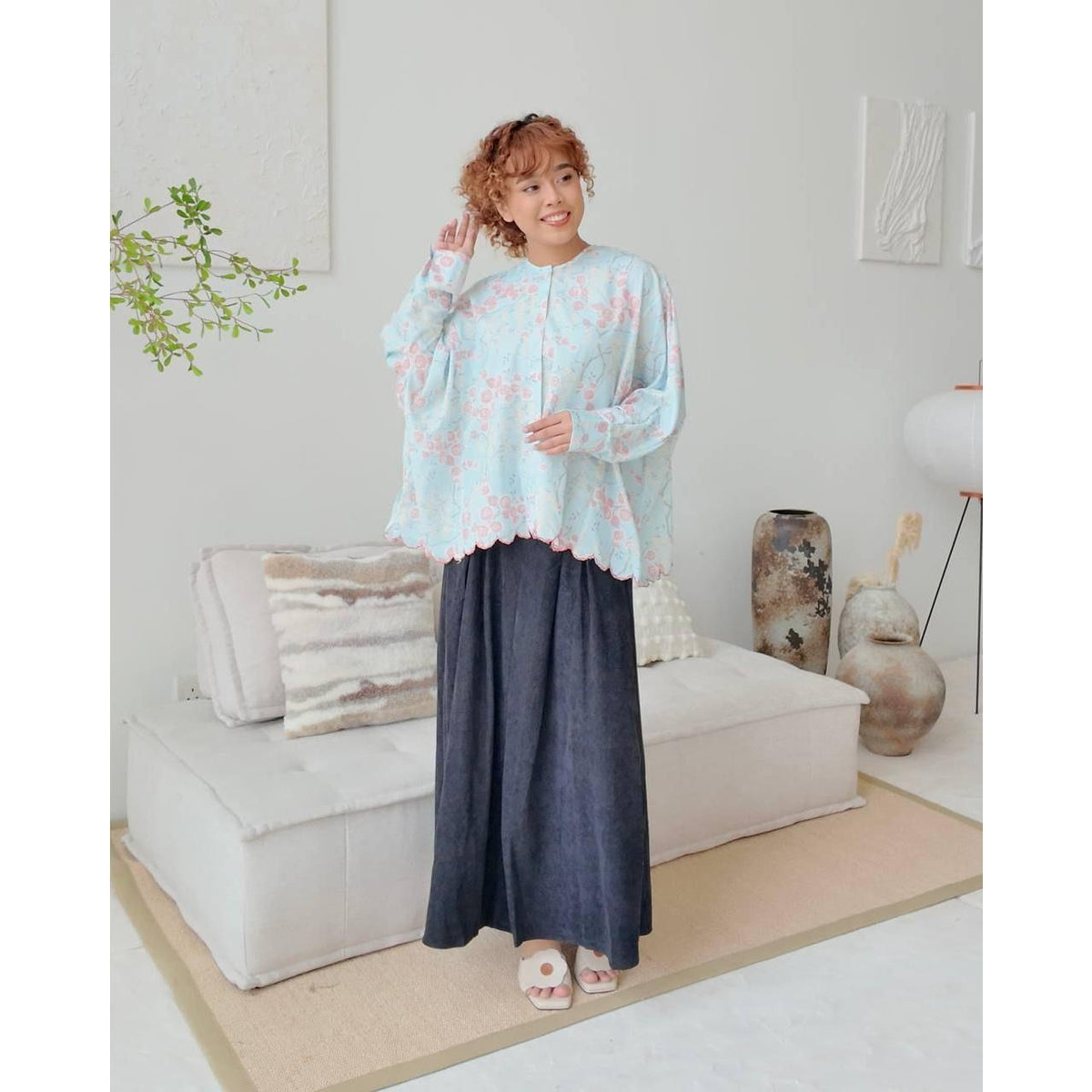 RATNA BLOUSE BY PETIKITA CASUAL