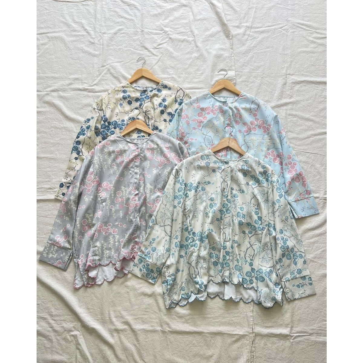 RATNA BLOUSE BY PETIKITA CASUAL