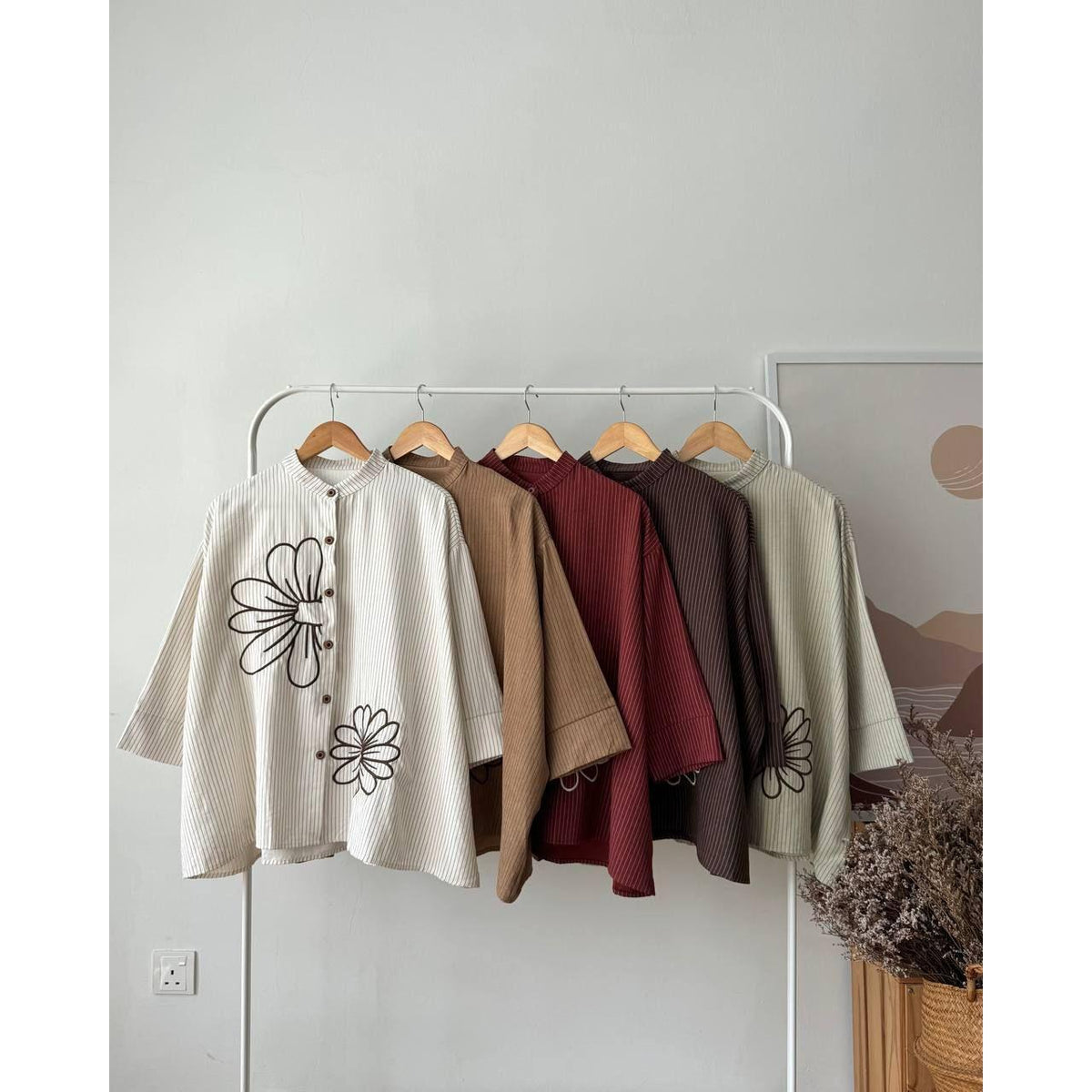 RAISA BLOUSE BY PETIKITA CASUAL