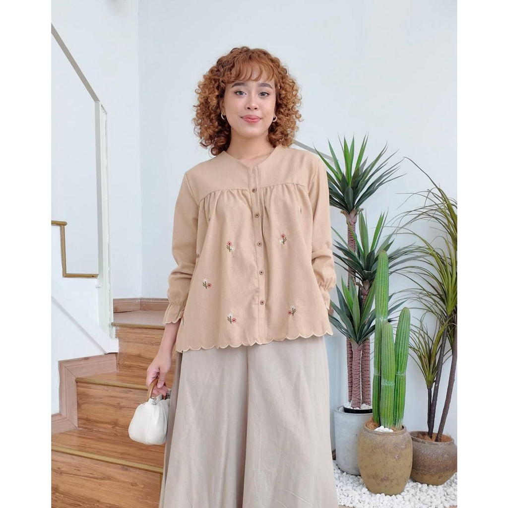 PUSPA BLOUSE BY PETIKITA CASUAL