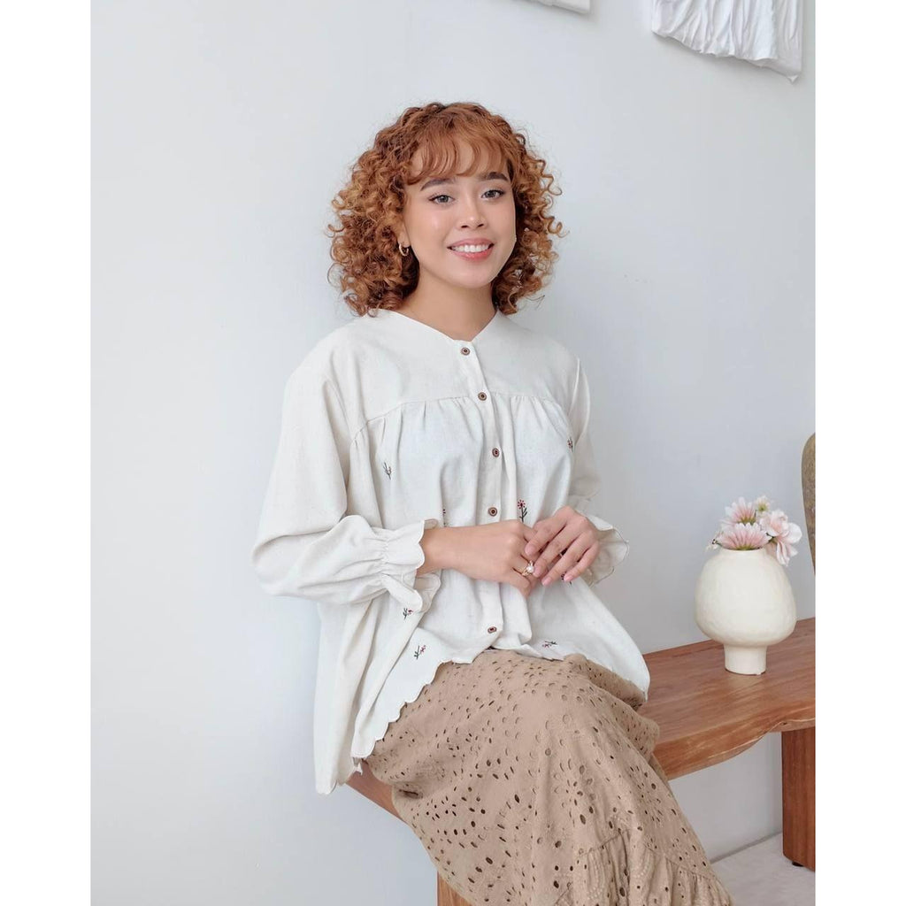 PUSPA BLOUSE BY PETIKITA CASUAL