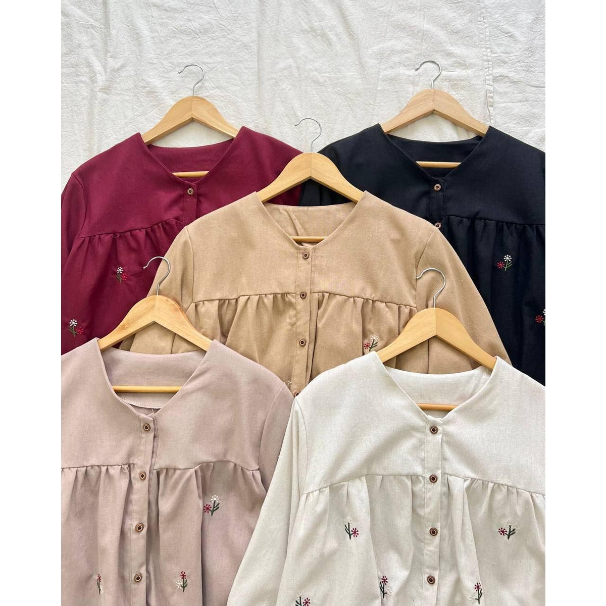 PUSPA BLOUSE BY PETIKITA CASUAL
