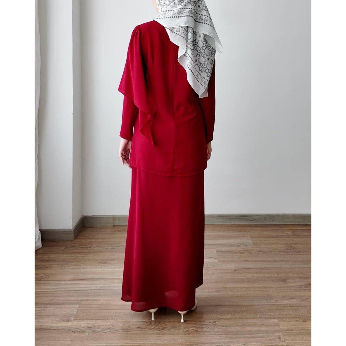 OLIENI KURUNG BY PETIKITA RAYA 2024