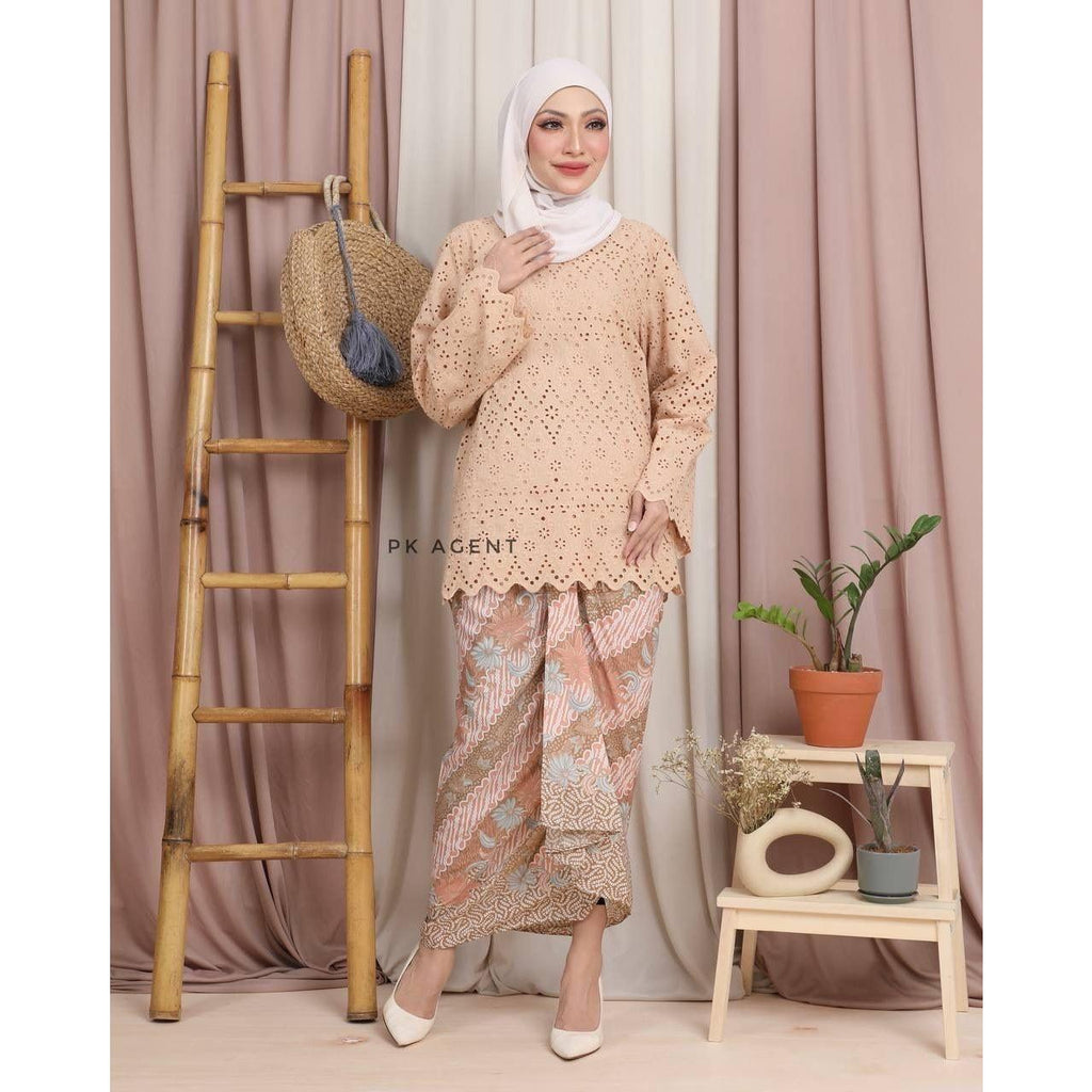 OKTOVIA KURUNG BY PETIKITA