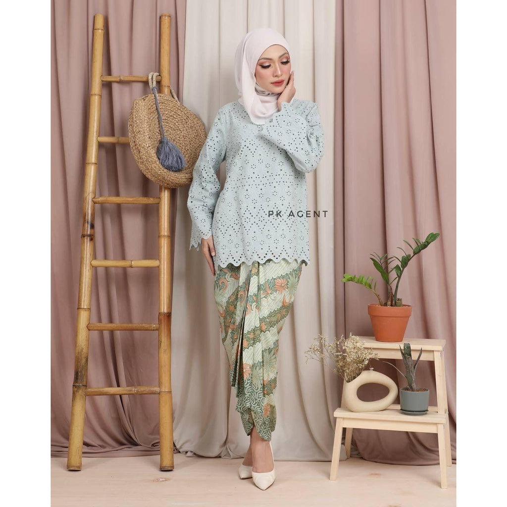 OKTOVIA KURUNG BY PETIKITA