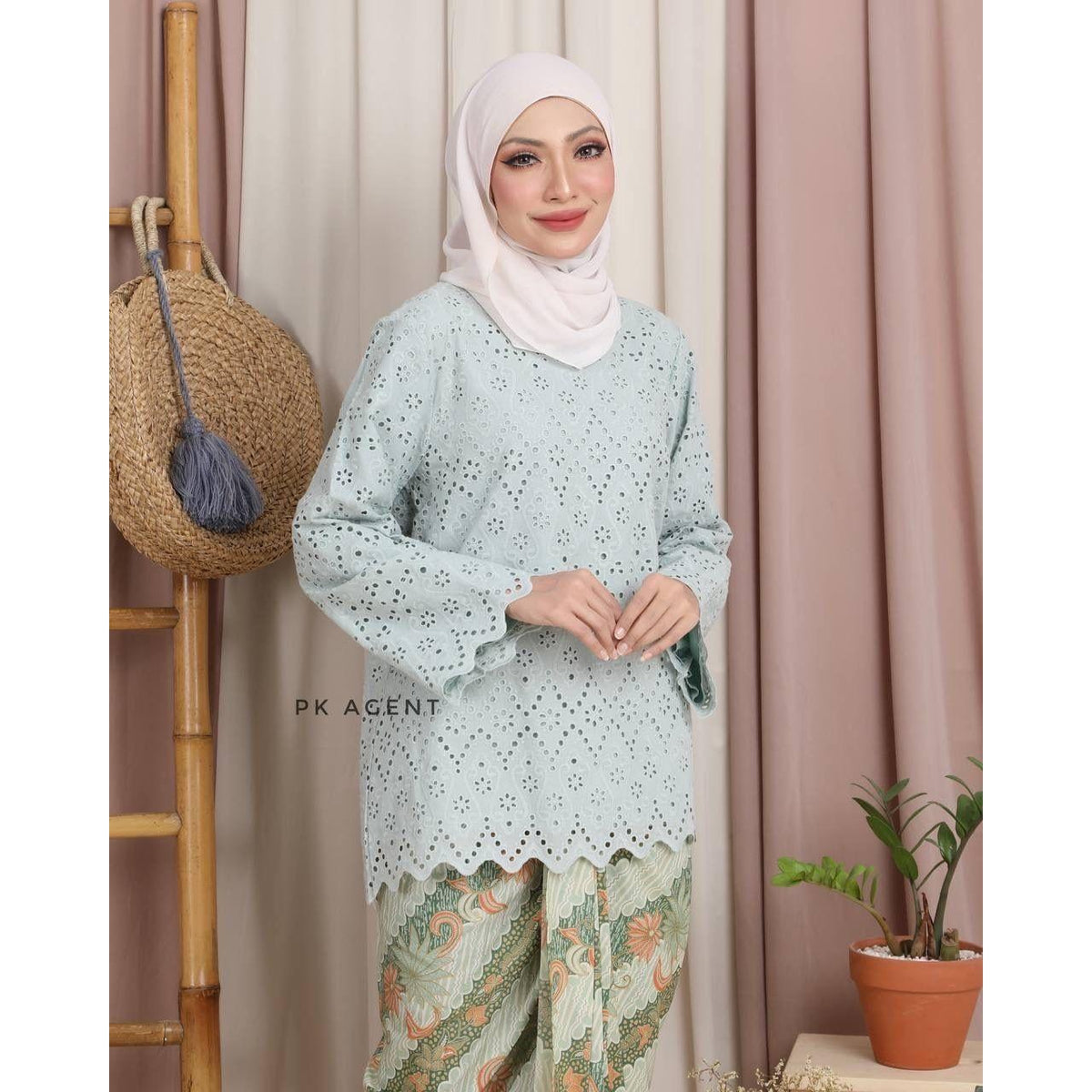 OKTOVIA KURUNG BY PETIKITA
