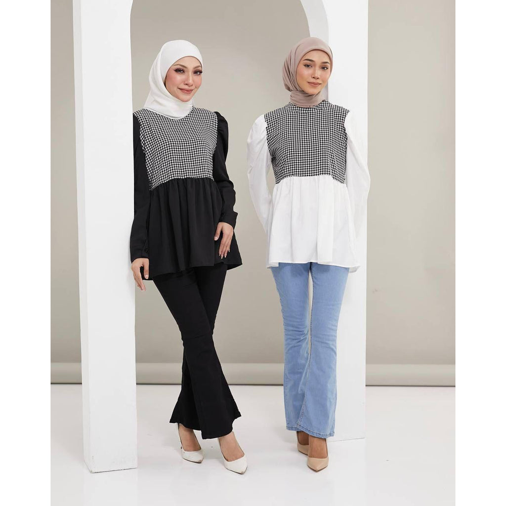 ODEYA TOPS BY PETIKITA