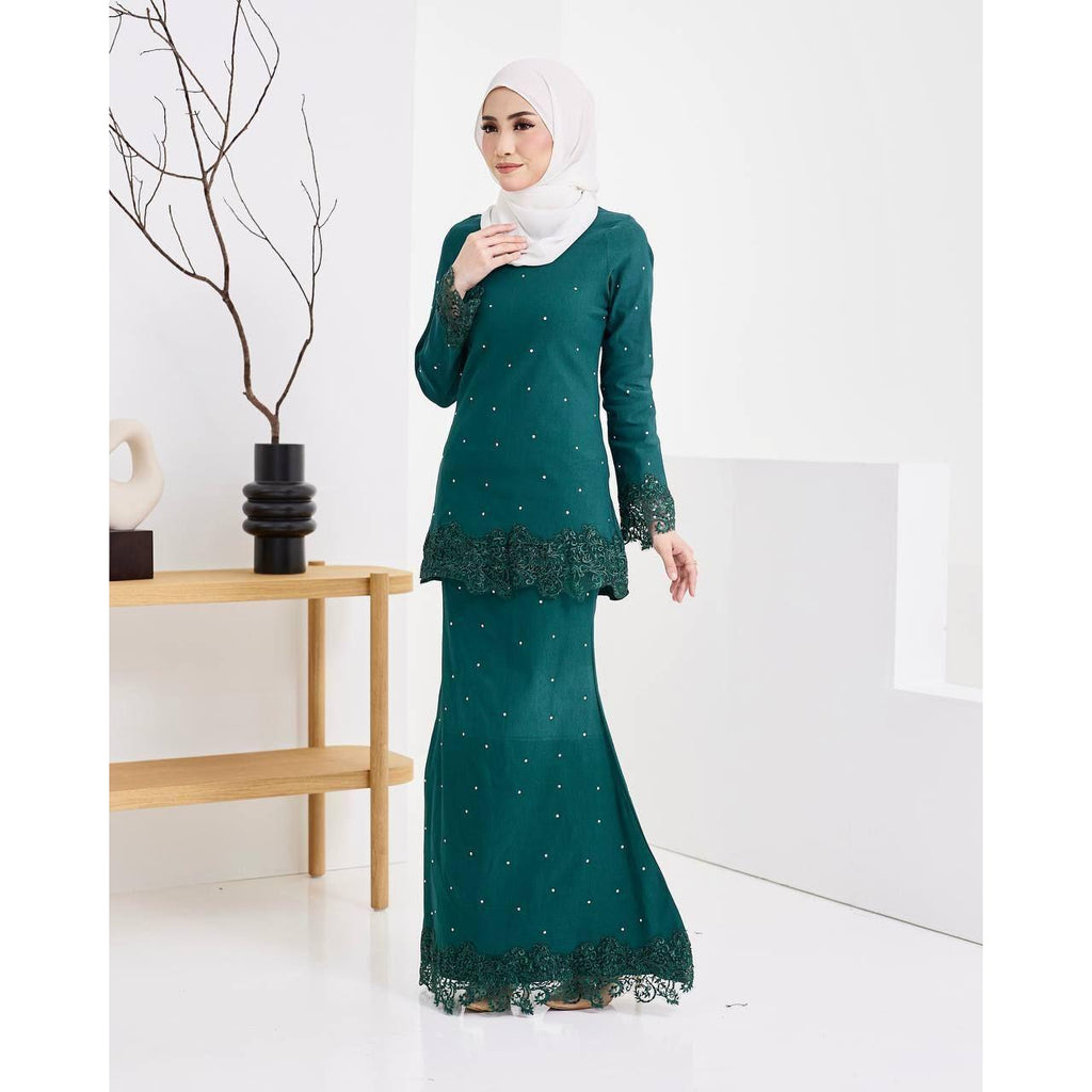 NAVEA KURUNG BY PETIKITA RAYA 2023