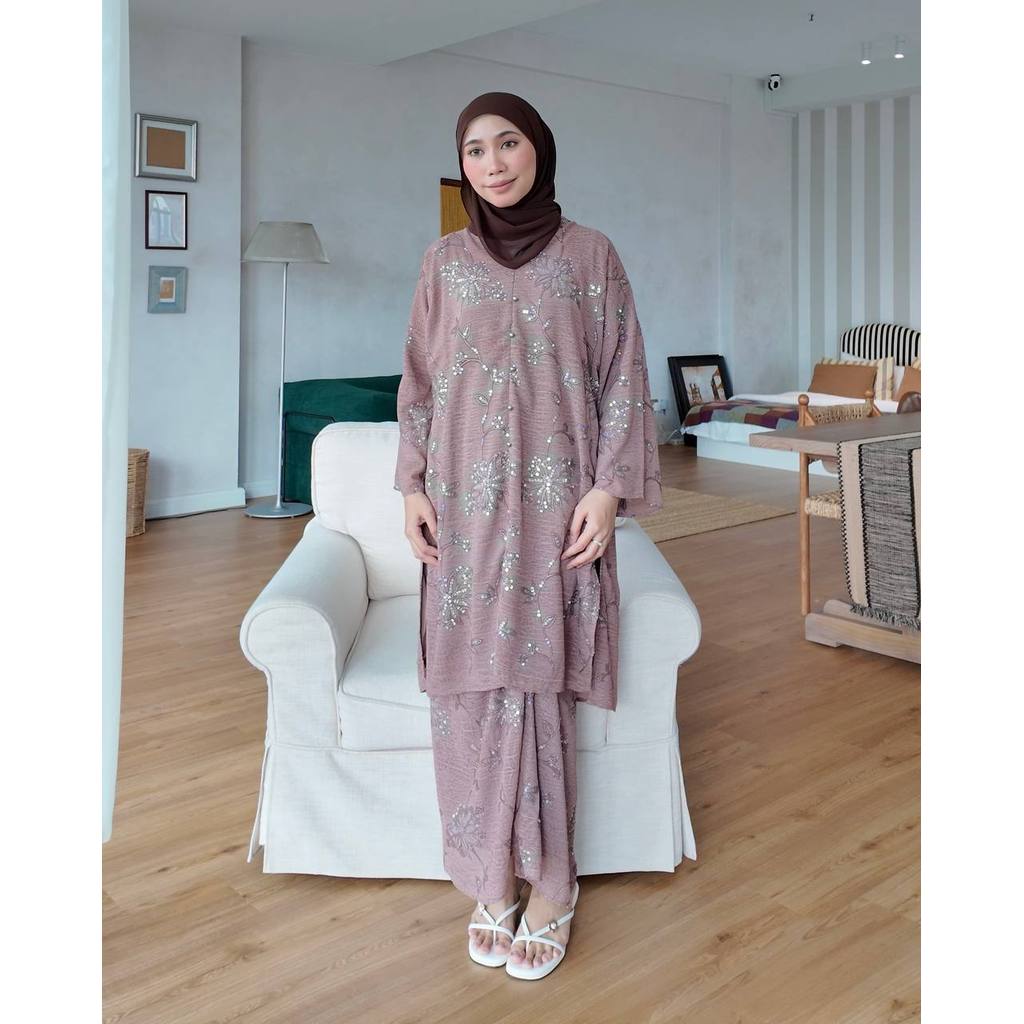 NADIRA KURUNG PETIKITA RAYA 2026