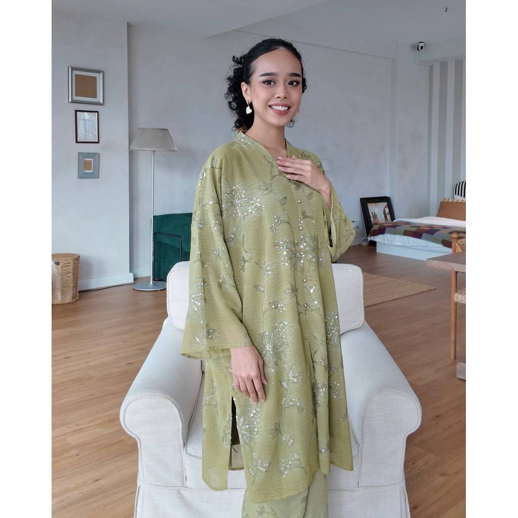 NADIRA KURUNG PETIKITA RAYA 2026