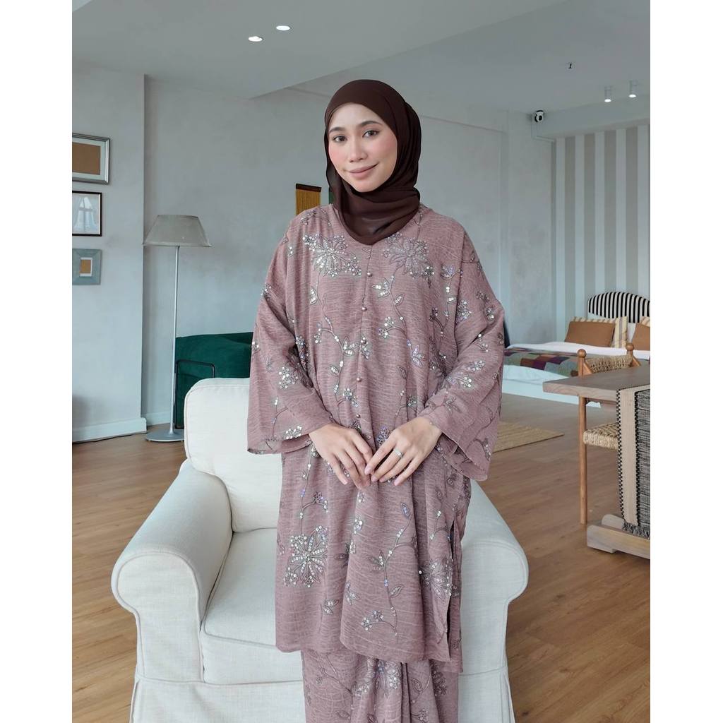 NADIRA KURUNG PETIKITA RAYA 2026