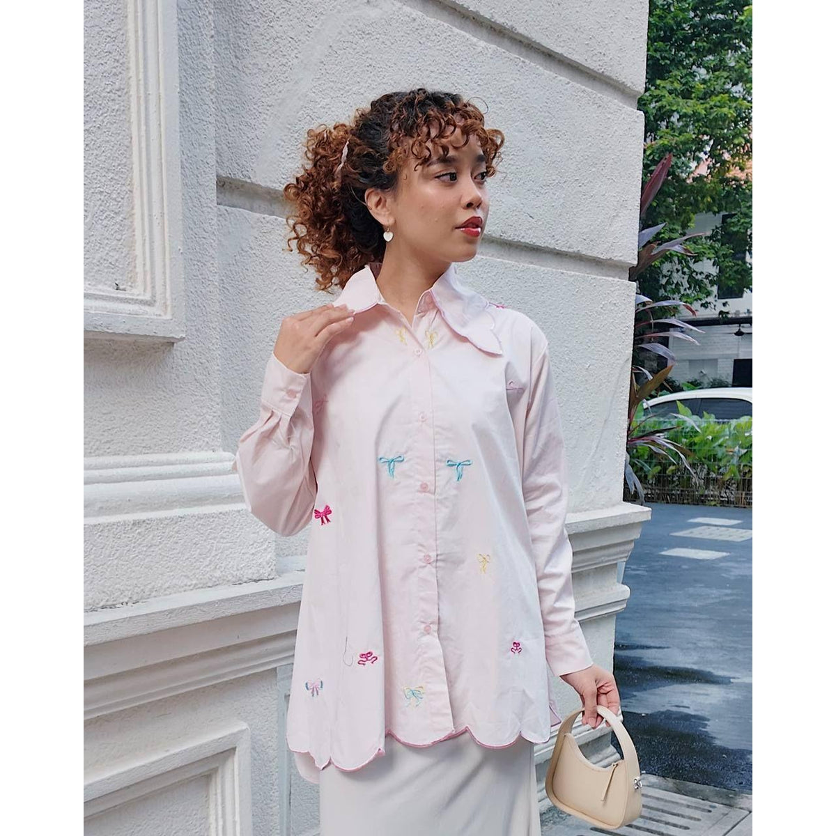 MUTIA BLOUSE BY PETIKITAAAAA