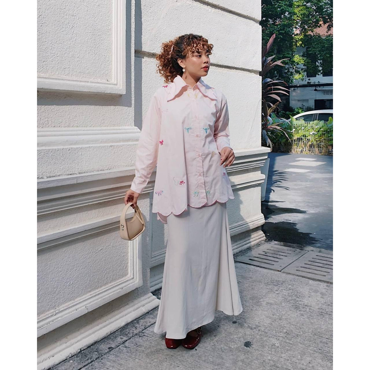 MUTIA BLOUSE BY PETIKITAAAAA