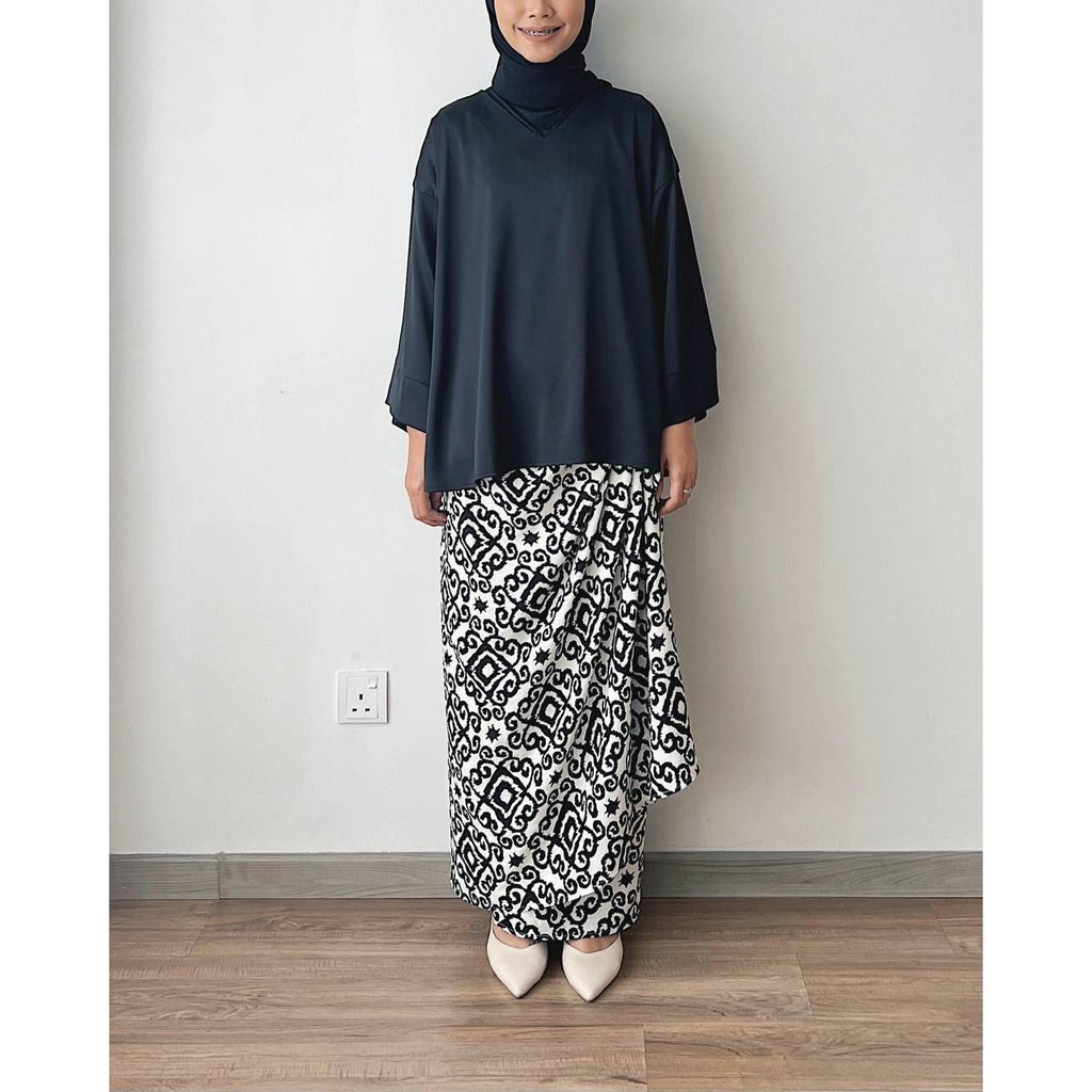 LINNEA KURUNG BY PETIKITA