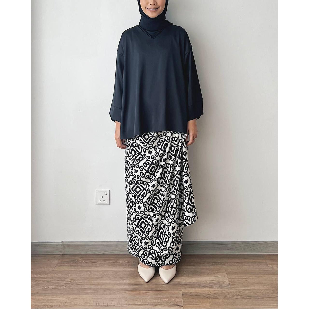 LINNEA KURUNG BY PETIKITA