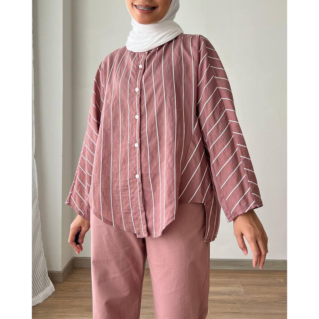 LEZY BLOUSE BY PETIKITA CASUAL